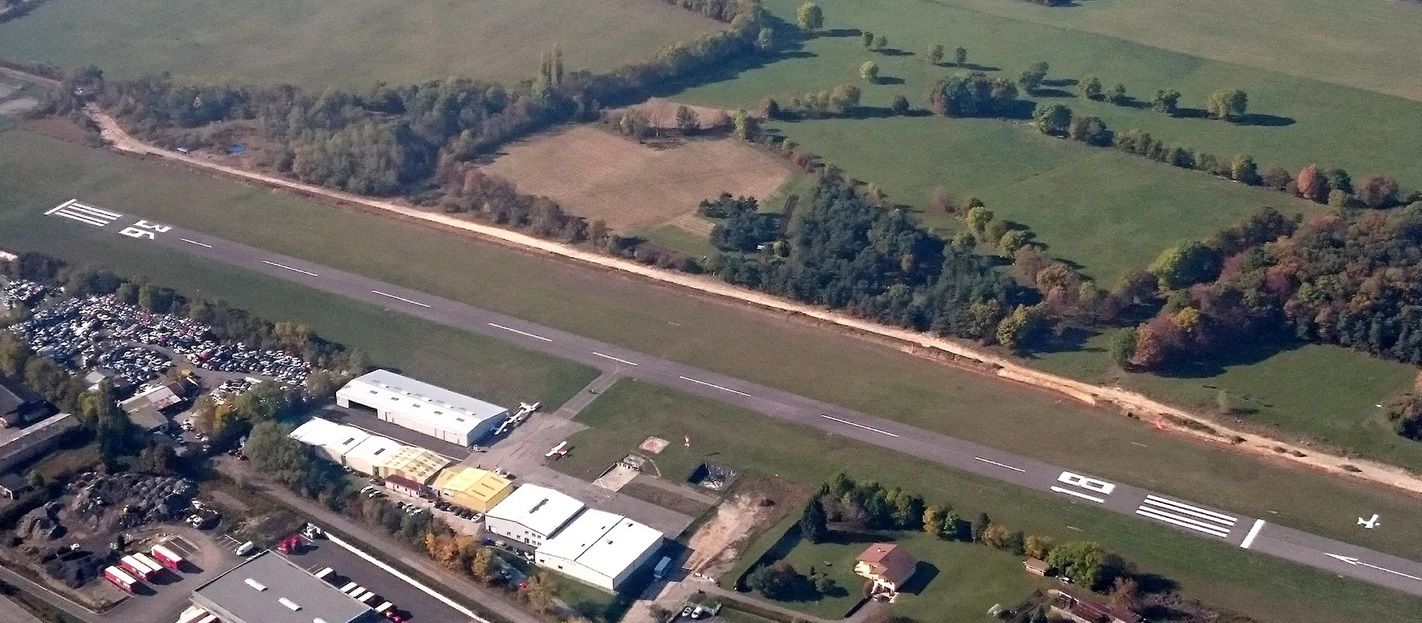Airfield_Bellegarde-Vouvray