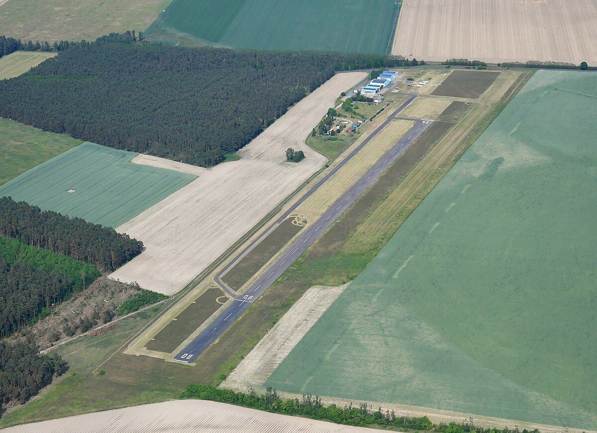 Oehna_airfield