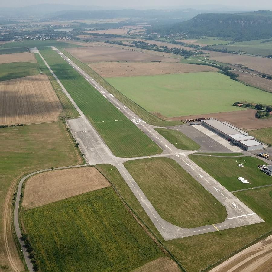 hradiste_airfield